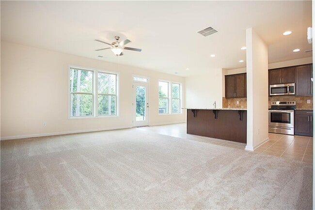 Building Photo - 4355 Almanor Cir