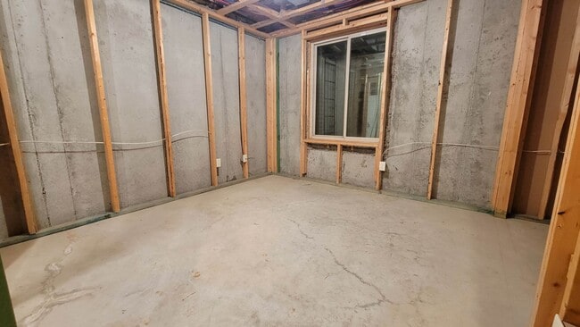 Building Photo - 6614 N Upchurch