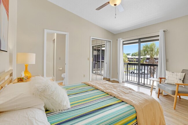 Building Photo - 3201 SE Guinevere Ln