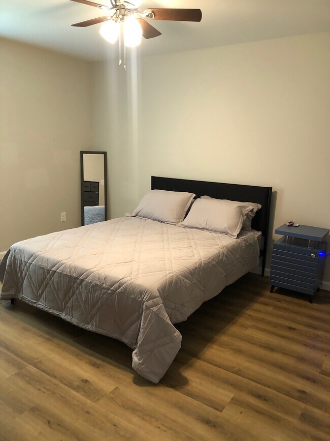 Building Photo - 92 24th St NW