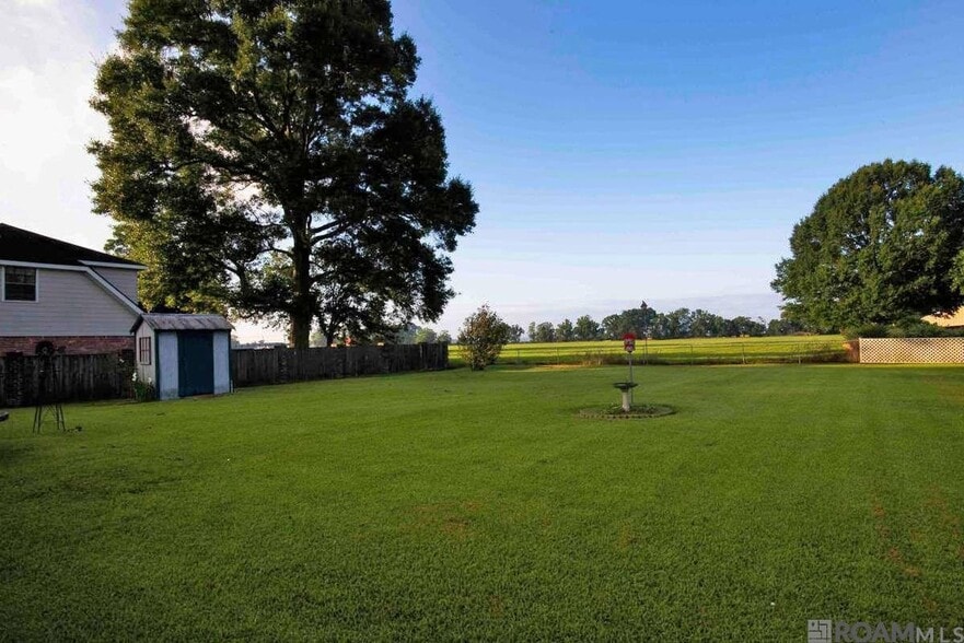 Building Photo - 1228 Mississippi St