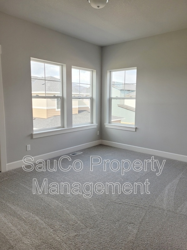 Building Photo - 3887 SE Muddy Ln