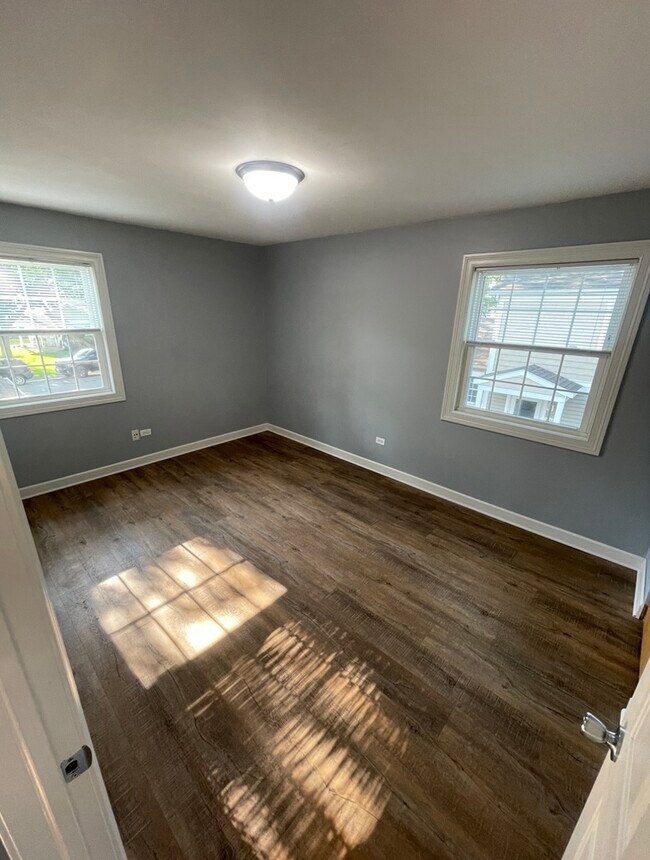 Building Photo - 1202 Spur Ct