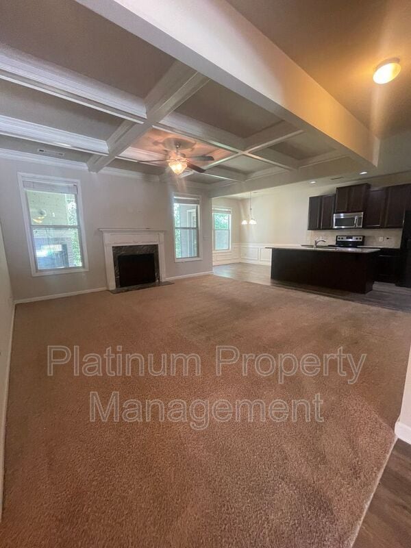 Building Photo - 7350 Silk Tree Pointe