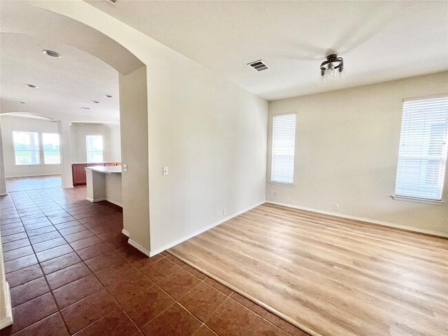 Building Photo - 249 Newberry Tr