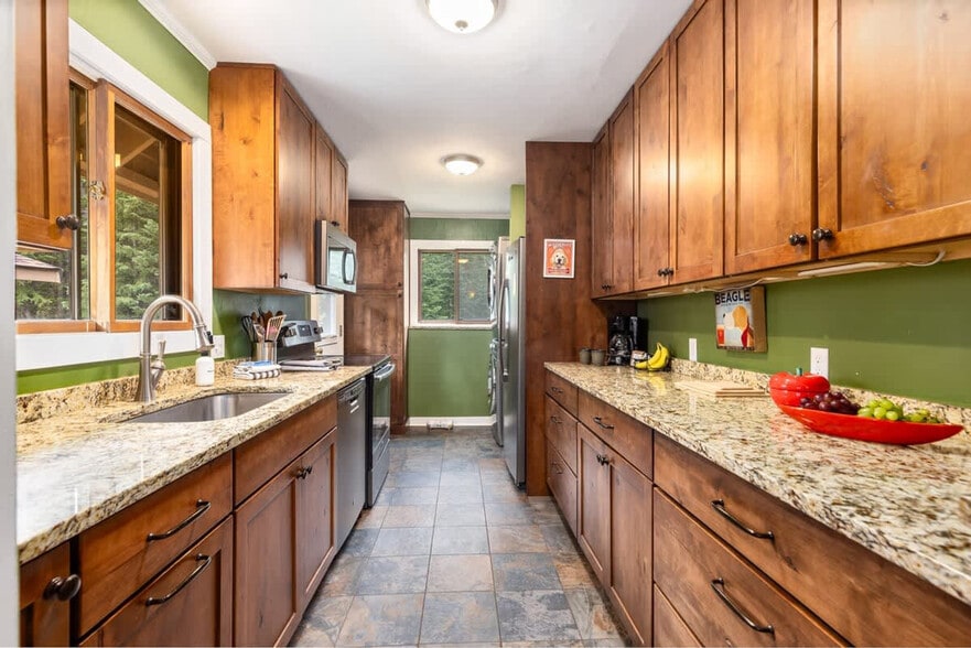 Building Photo - 513 Co Rd 672