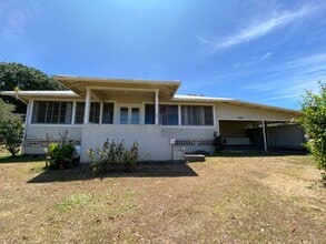 Building Photo - Furnished Plantation Home with 3 Bedrooms, 2 Bath large enclosed porch on almost 2 acres with oce...