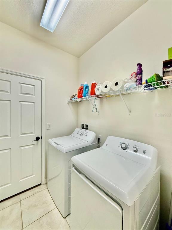 Building Photo - 7832 Red Hickory Pl