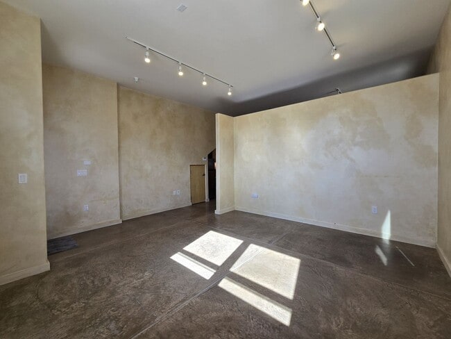 Building Photo - 1012 Marquez Pl