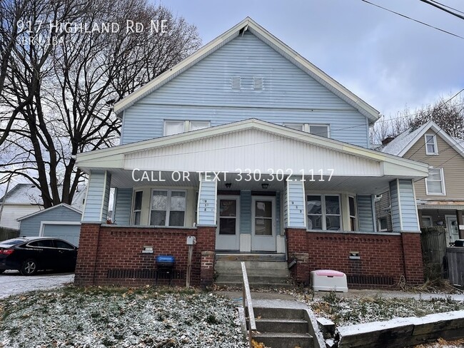 Primary Photo - Three bedroom one bathroom duplex for rent