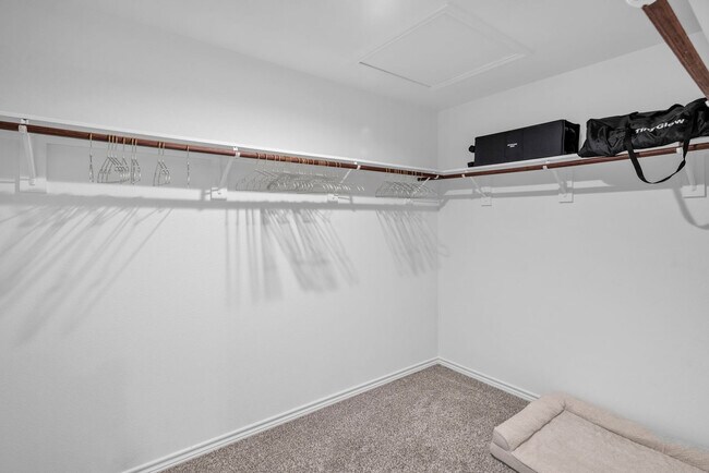 Building Photo - 2785 Eltonne Gdns Dr