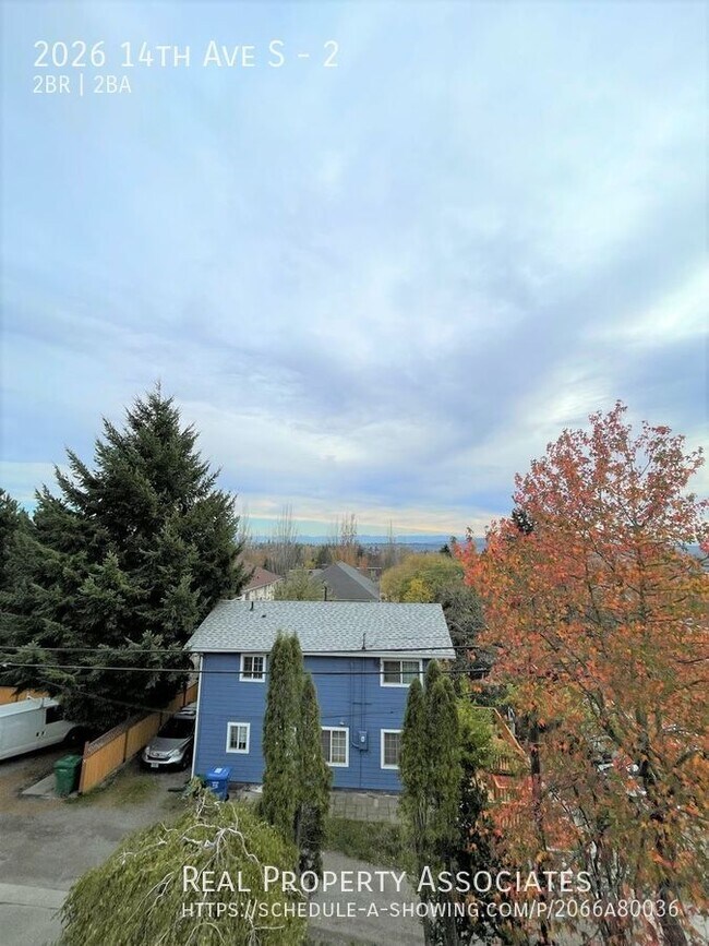 Building Photo - 2026 14th Ave S