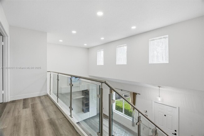 Building Photo - 12153 SW 49th Ct