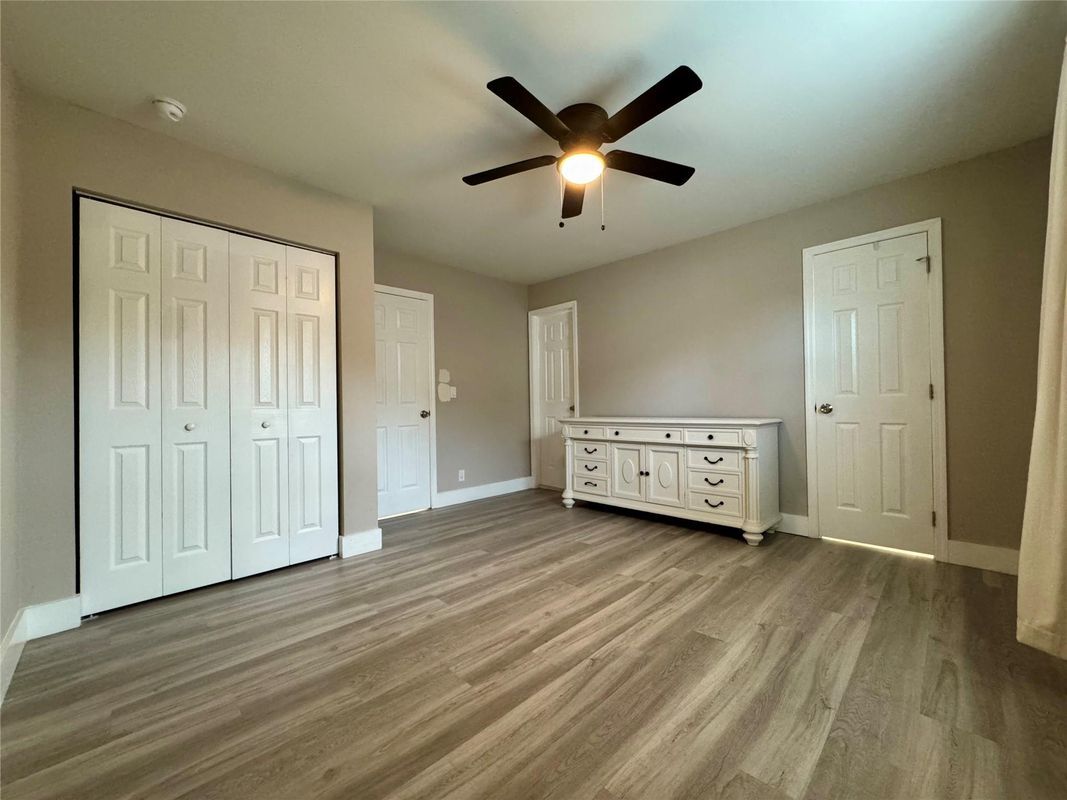 Building Photo - 1871 NW 31st Ave