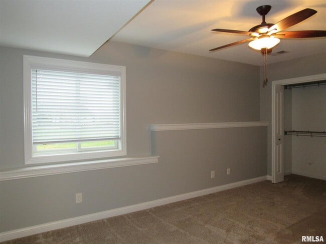 Building Photo - 1659 Celtic