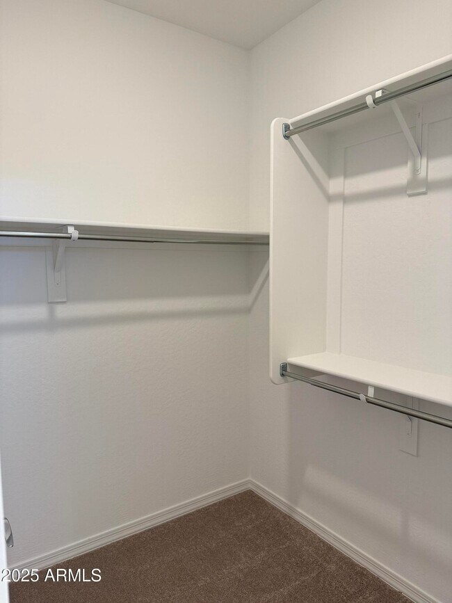 Building Photo - 9973 W Mitchell Ave