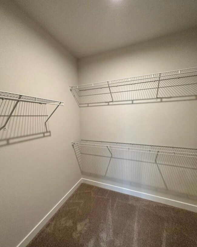 Building Photo - 6 Kohlmyer Dr