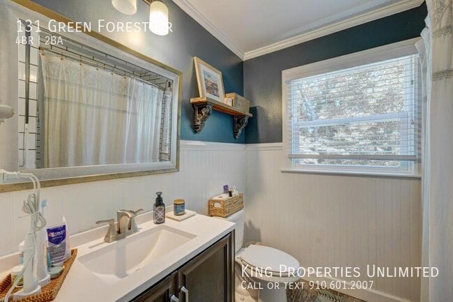 Building Photo - 131 Green Forest Dr