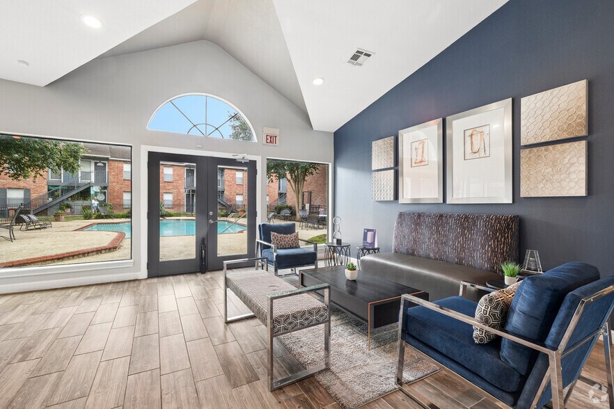 Clubhouse - Fairfield Trails Apartments