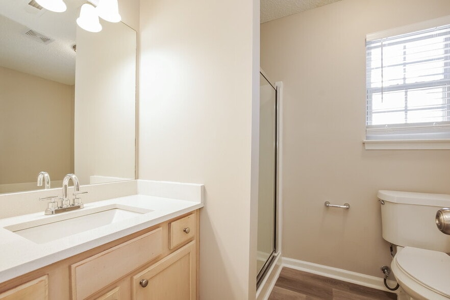 Building Photo - 7229 Kavan Hunter Dr