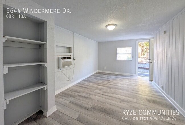 Building Photo - 5644 Windermere Dr