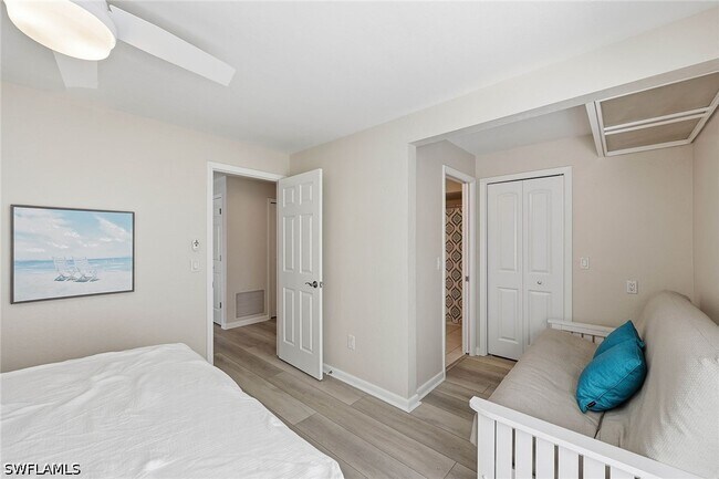 Building Photo - 799 Caribbean Ct