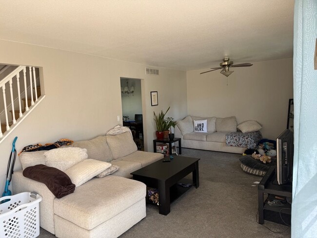 Building Photo - Well-Maintained 3-Bedroom on Quiet Cul-de-...