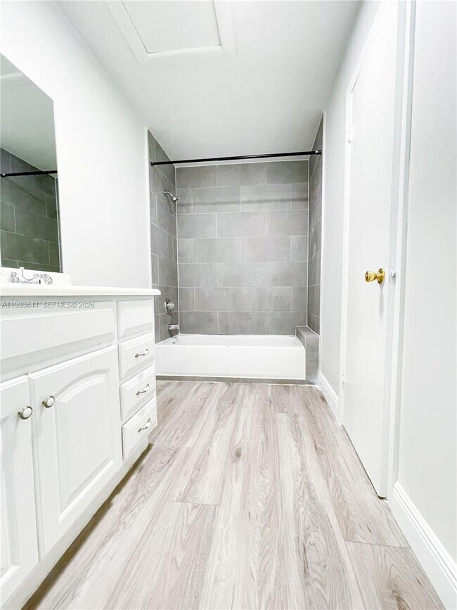 Building Photo - 1826 My Pl Ln