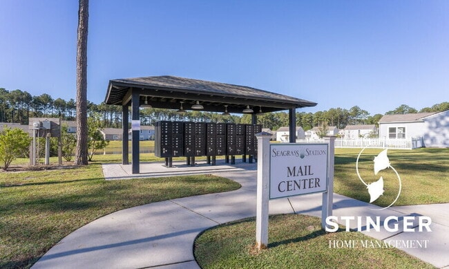 Building Photo - 4 Burley Ln