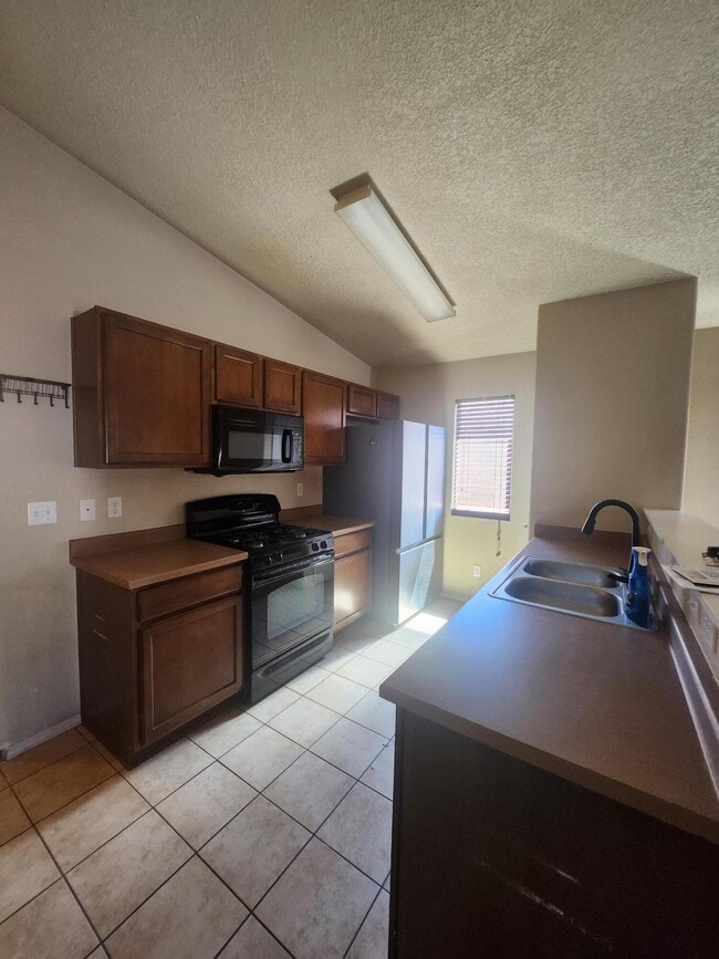 Building Photo - 10639 Grayware Rd SW