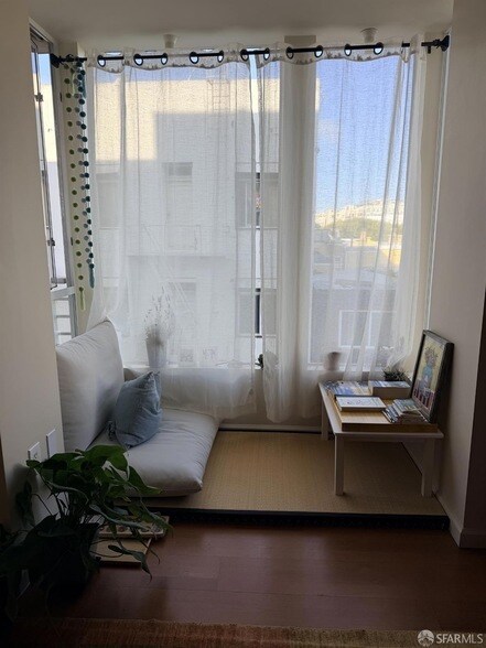 Building Photo - 81 Frank Norris St