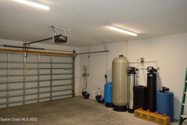 Building Photo - 1328 Hazel St NW