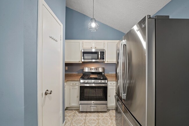 Building Photo - 7116 Haven Creek Dr