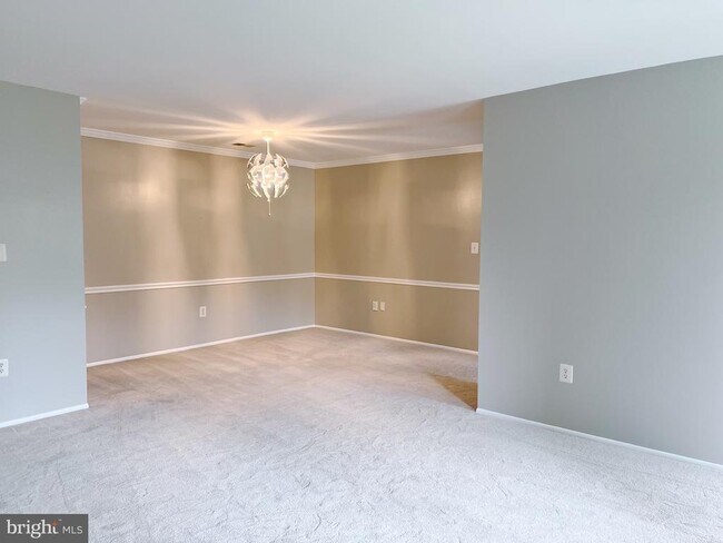 Building Photo - 8141 Needwood Rd