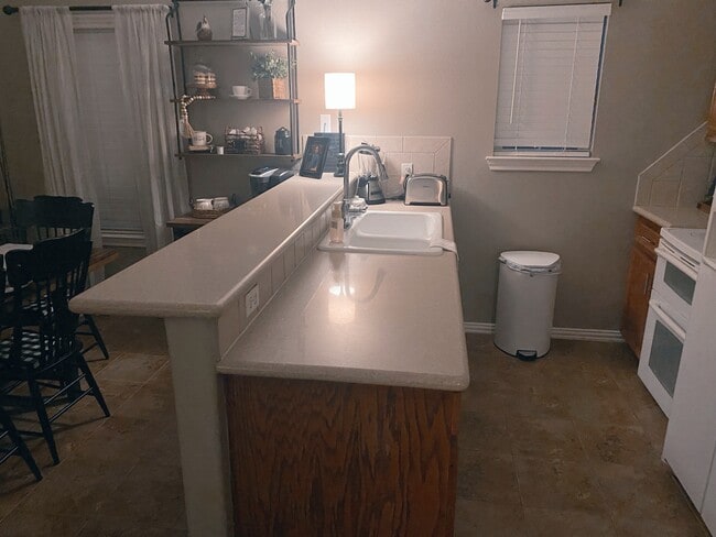 Building Photo - 15 C R 640 B C