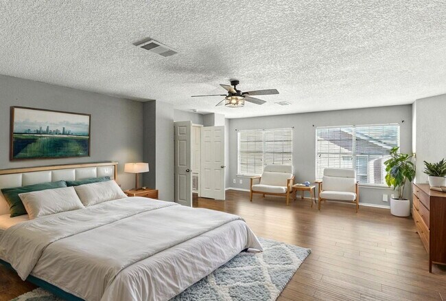 Building Photo - Unbeatable Offer: Move Into Your Dream Hom...