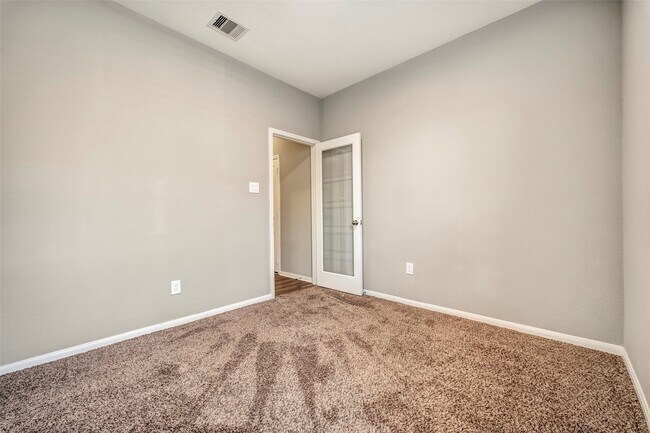 Building Photo - 3714 Logandale Ridge Ln