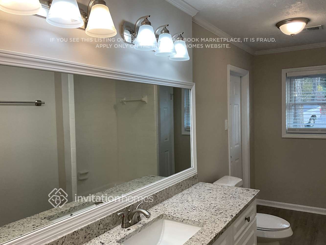 Building Photo - 2597 Beechwood Dr