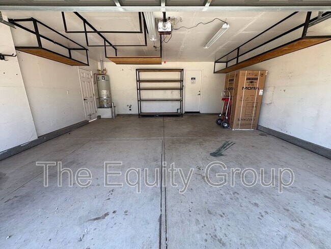 Building Photo - 429 N Amador St