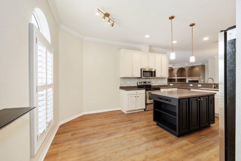 Building Photo - 6510 SW 50th Ct