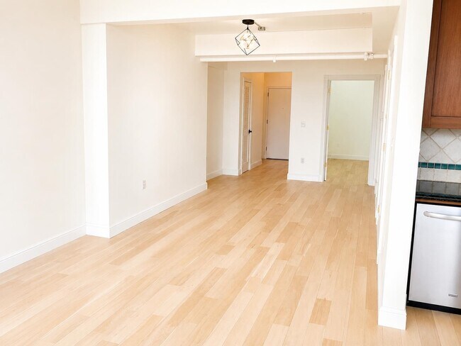 Building Photo - 300 Communipaw Ave