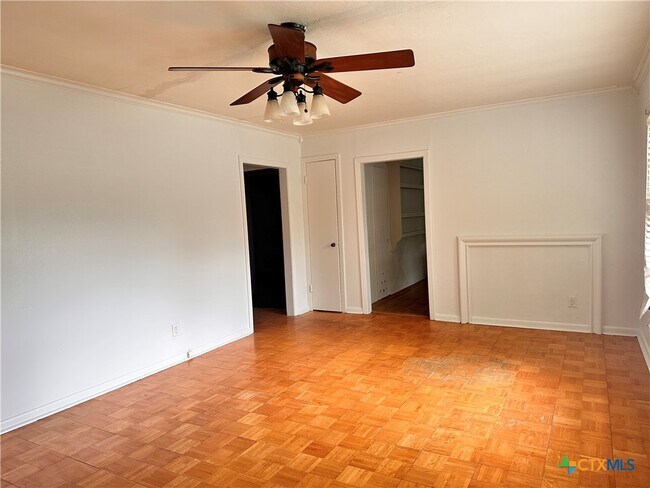 Building Photo - 950 Field St