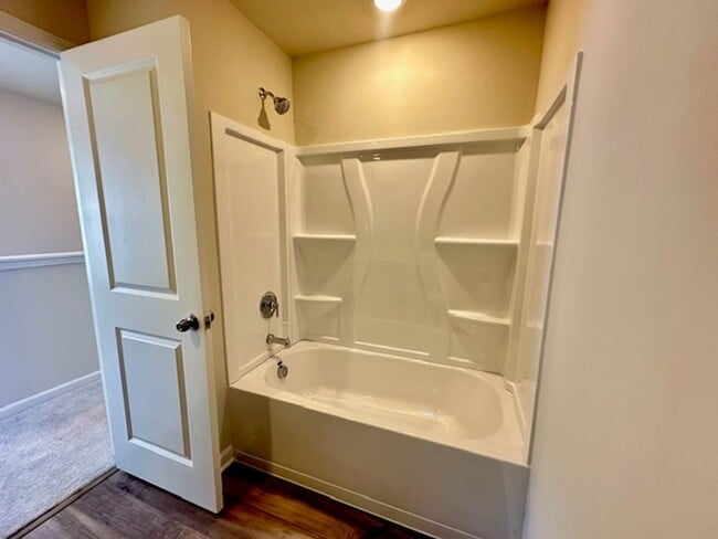 Building Photo - Brand New 2 Bed, 2.5 Bath Townhome in Atwo...