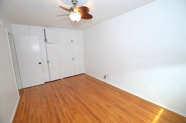Building Photo - 151 Acacia Way