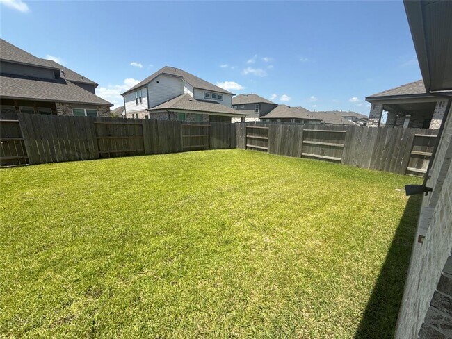 Building Photo - 1524 Sunrise Gables Dr