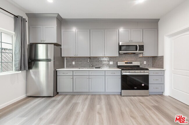 Building Photo - 10136 Forbes Ave