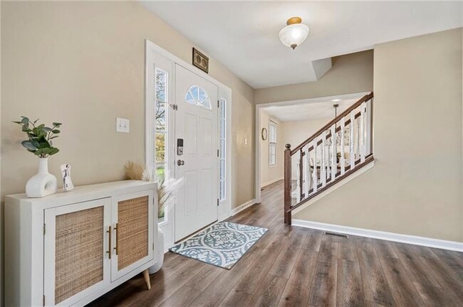 Building Photo - 8025 Jordan Ct