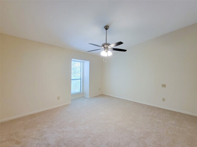 Building Photo - 5711 Sugar Hill Dr