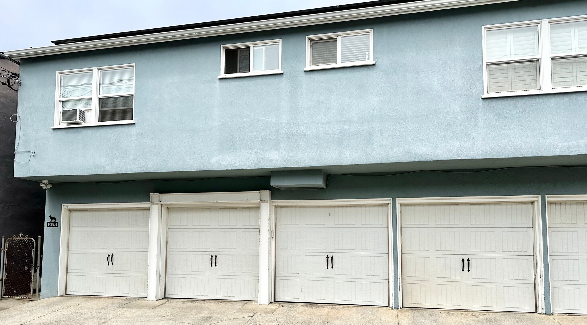 Building Photo - 828 7th St