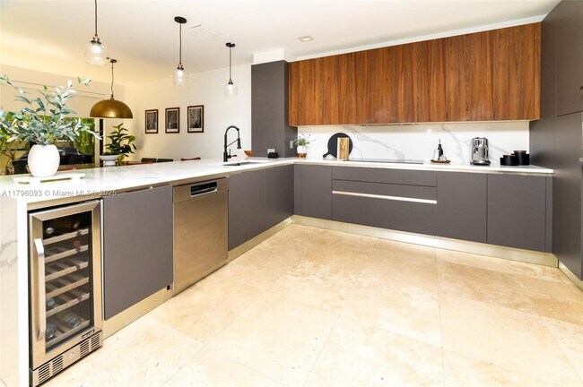 Building Photo - 21387 Marina Cove Cir